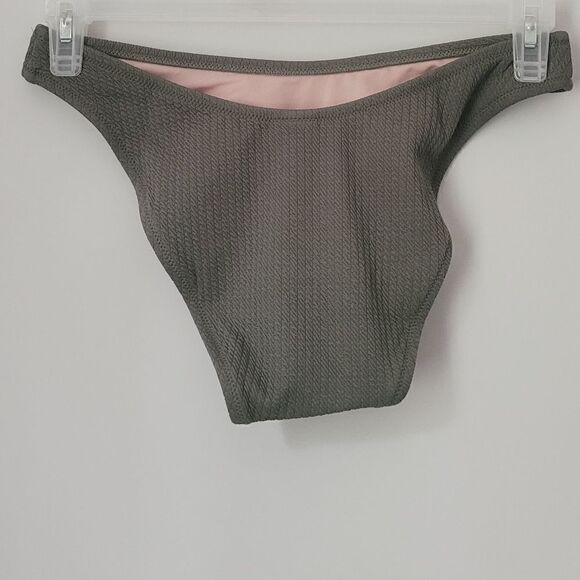 New J.Crew Textured Curved-Waist Cheeky Bikini Bottom in Green Size Medium NWT - Picture 8 of 8